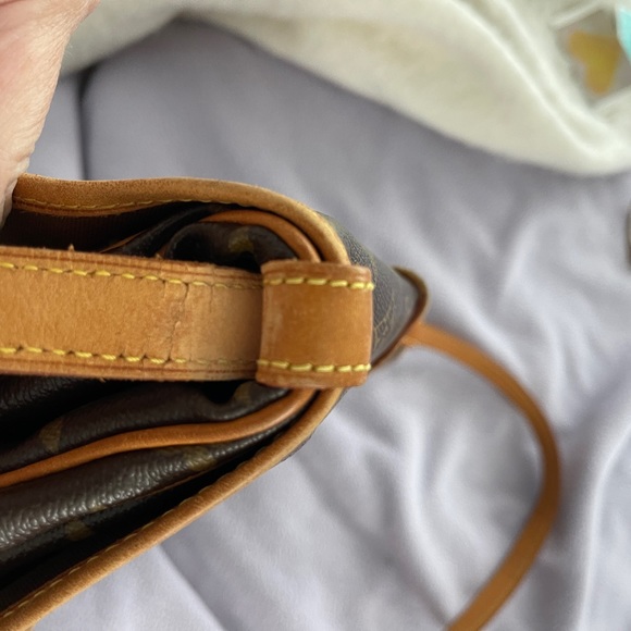 Louis Vuitton Samur 30 - Picture 6 of 11